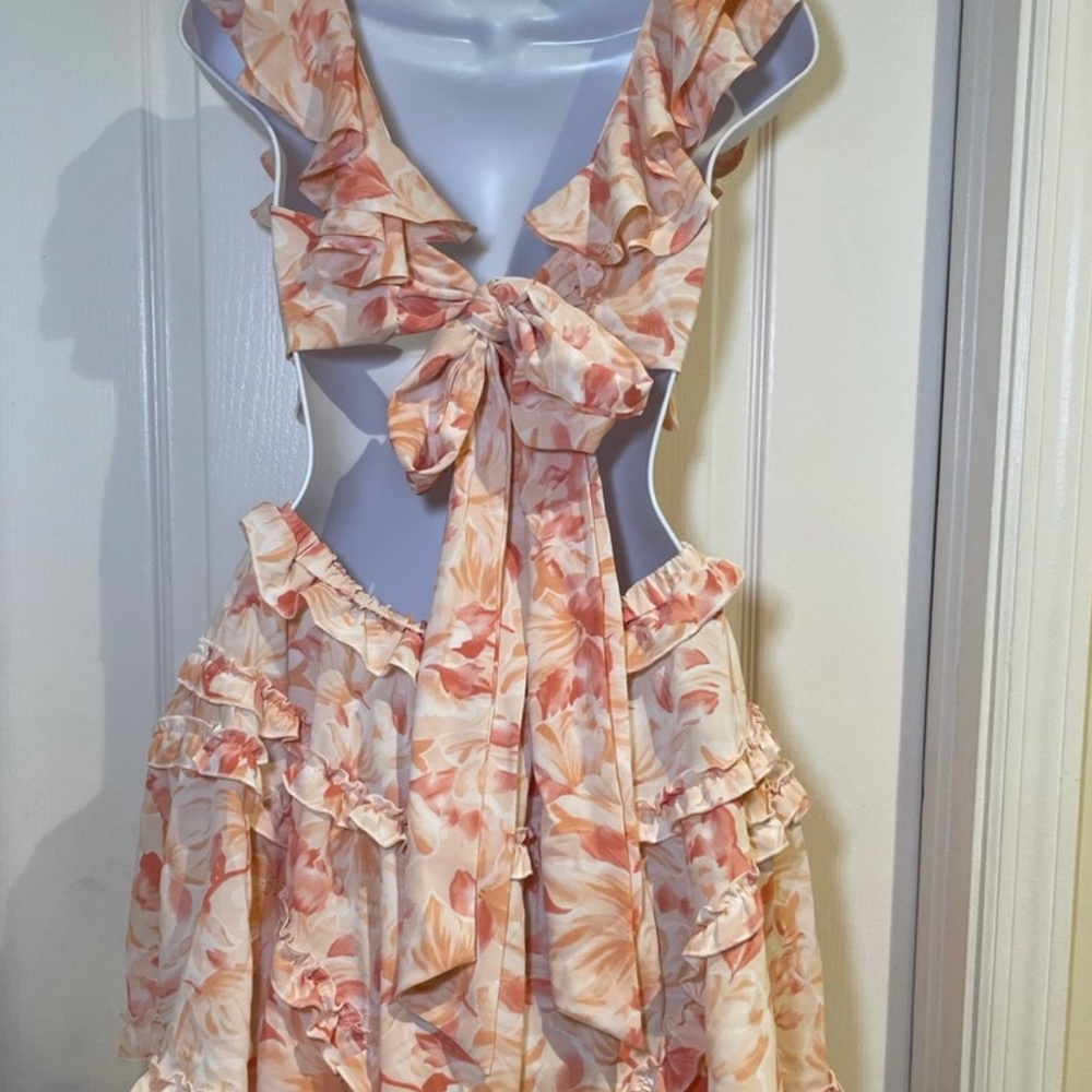 Luxxel side cut out sweetheart ruffle floral mini dress - Picture 3 of 4